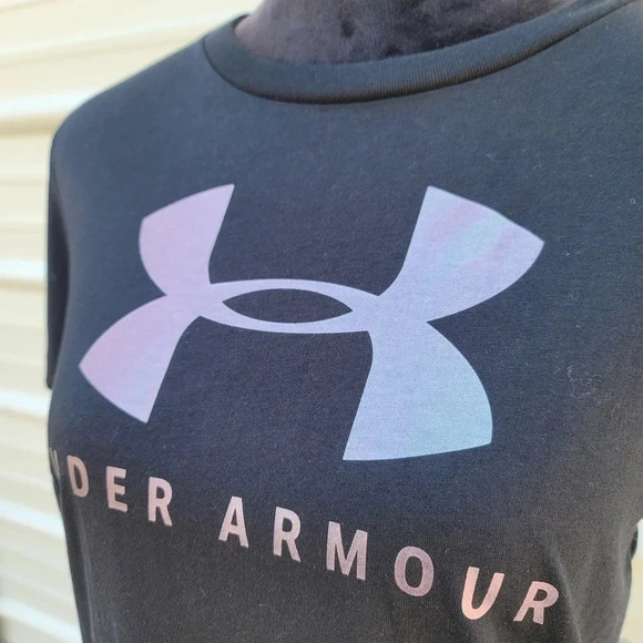 NWT Under Armour Women's Graphic Big Logo The Classic Tee Stretch sz Small S - Picture 12 of 12